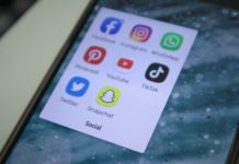 ‘A weird version of reality’: students quitting social media social media apps on a screen