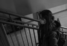 Opinion: Protect cashiers like me, wear a mask