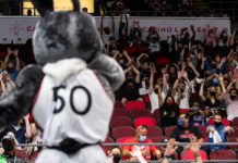 BlackJacks welcome fans with 79-74 upset win