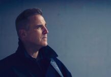 Séan McCann fuses hometown sea shanties with rock edge in new album