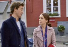 Opinion: Hallmark films need to change to remain holiday traditions in 2021