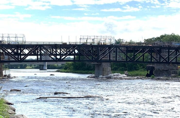 Rideau River Pedestrian Bridge to temporarily close for maintenance The new multi-use bridge is pictured across the Rideau River by Carleton University on Aug. 4, 2022.