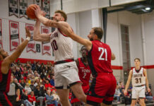 Men’s basketball improves to 4-0 with wins against Nipissing, Laurentian