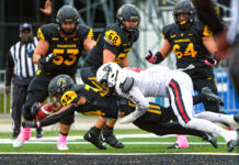 Ravens football takes down Waterloo with 20-point comeback