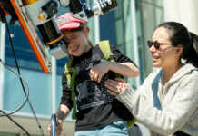 In Photos: Partial eclipse in Ottawa raptures Carleton students and faculty