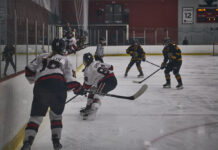 Ravens women’s hockey looks forward after dropping back-to-back games at home