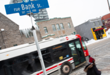 Students ‘Bank’ on city solutions at Carleton policy competition Bus drives on Bank Street