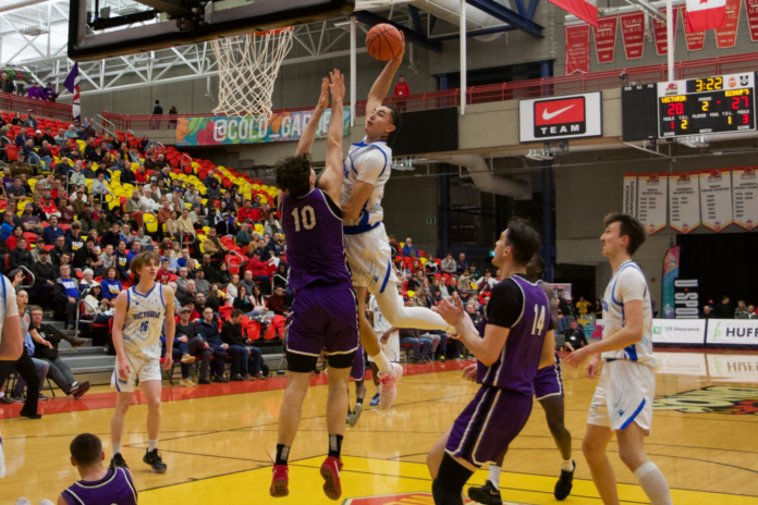 VICTORIA-BISHOPS-Pierce-2026 Victoria player dunking the basketball